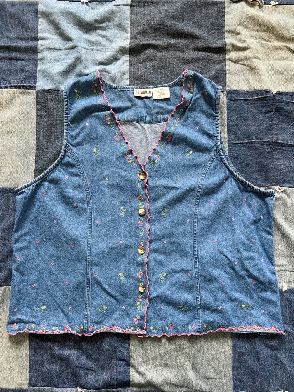 Vintage YJ woman denim vest embroidered pink floral cottage core 100% cotton 1X